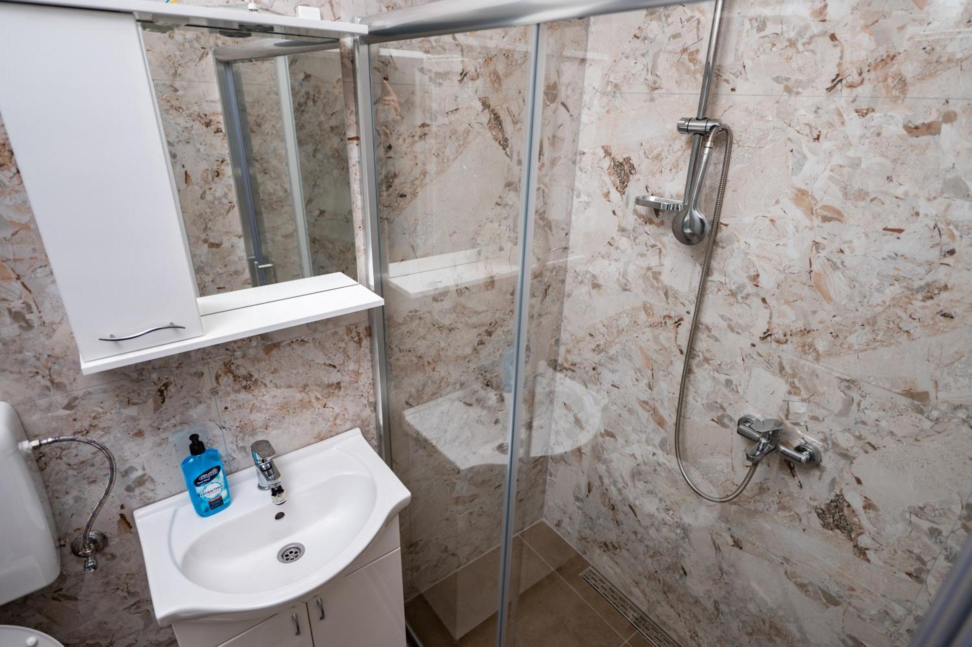 Apartmani Kaan Podgorica Ngoại thất bức ảnh