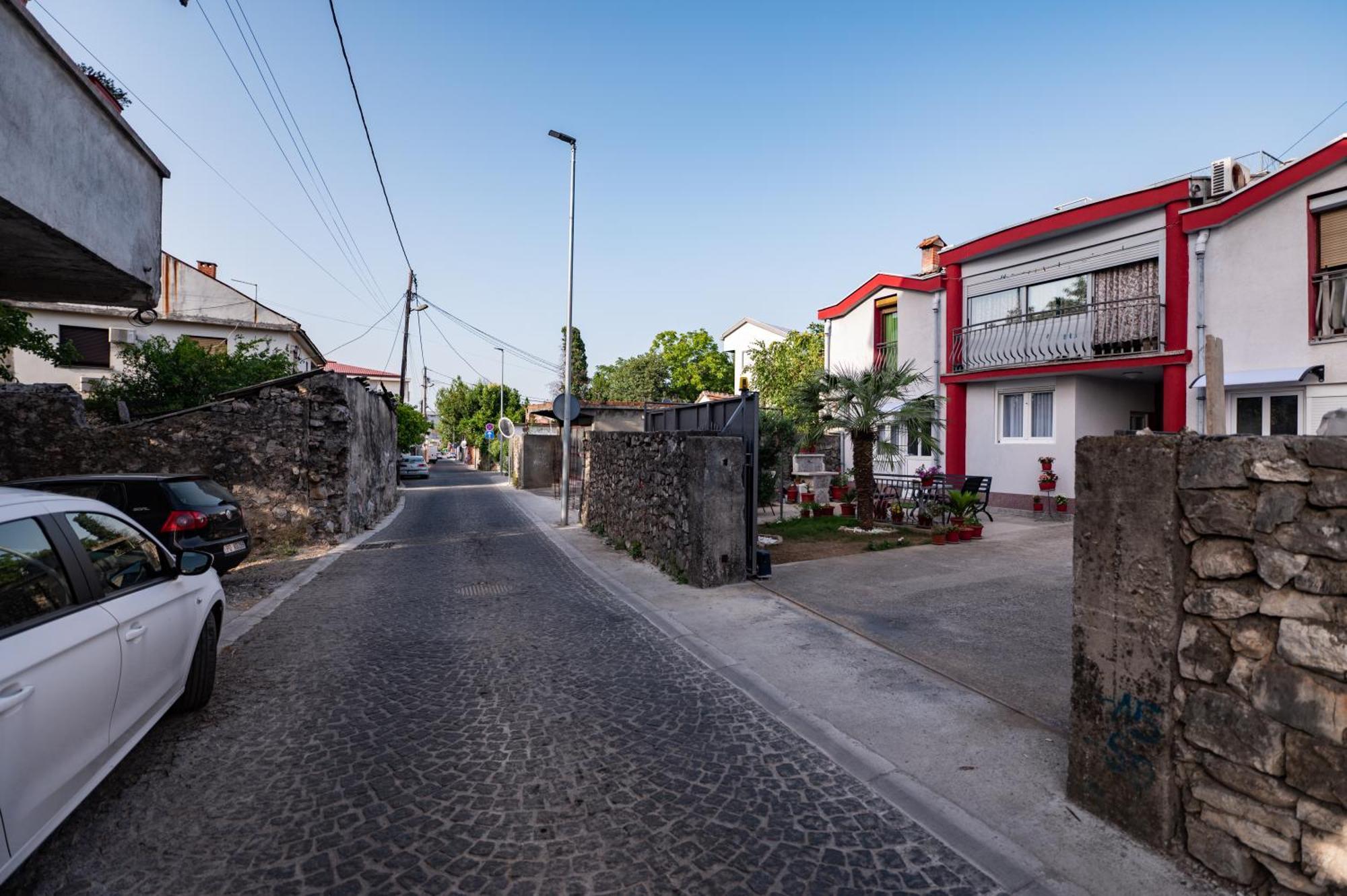 Apartmani Kaan Podgorica Ngoại thất bức ảnh